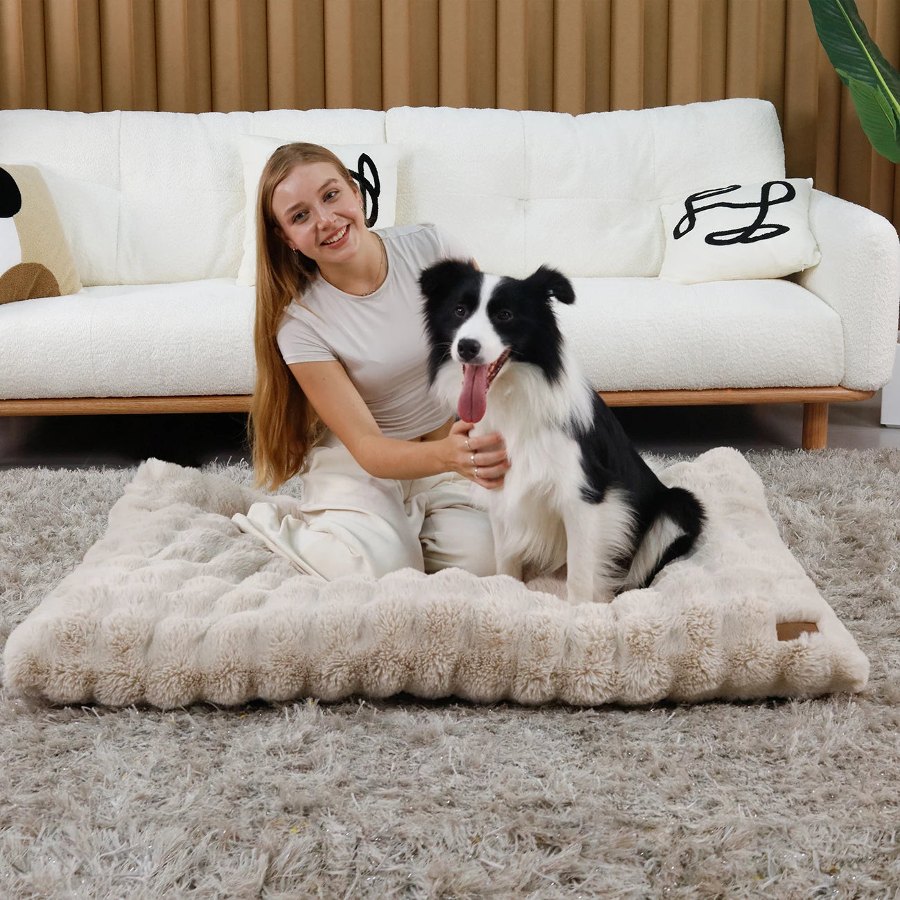 Ultra-Soft Plush Calming Pet Bed – Thick Foam Base Dog and Cat Sleeping Bed | Available in Sizes M–4XL